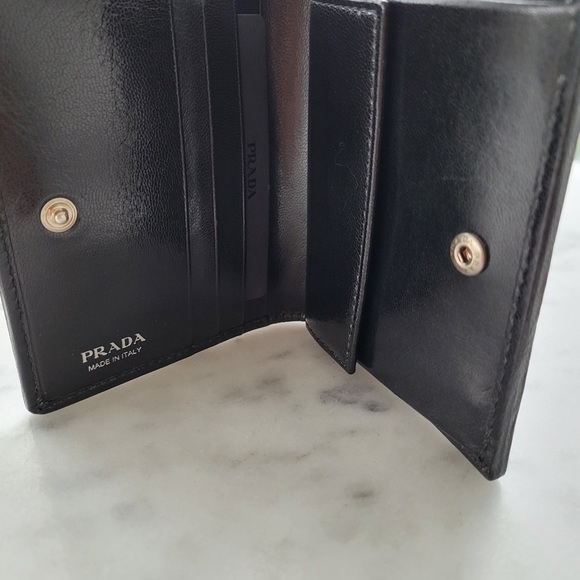 Prada Black Woven Soft Leather Wallet - Picture 3 of 5